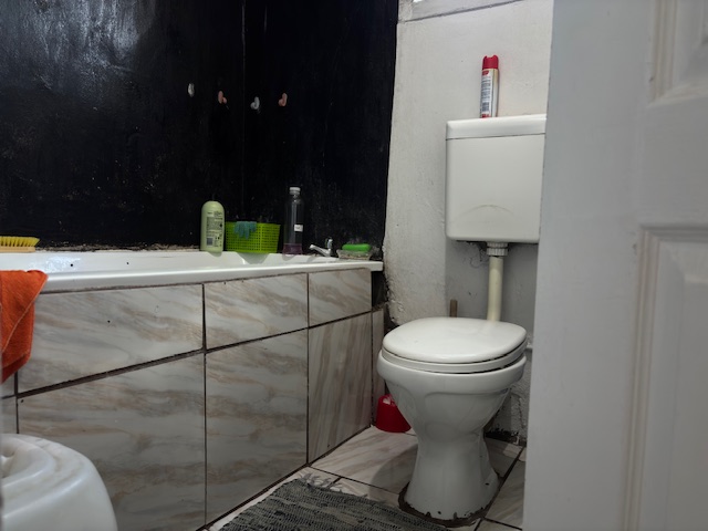 2 Bedroom Property for Sale in Devon Park Village Western Cape